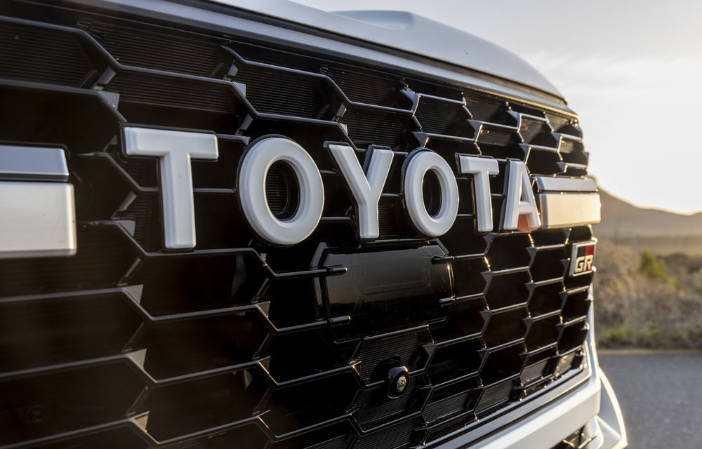 Toyota recheamă în service peste un milion de mașini. Probleme descoperite la camera de marșarier - Poza 1 Toyota recheamă în service peste un milion de mașini. Probleme descoperite la camera de marșarier - Poza 1