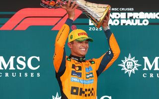 Formula 1: Lando Norris câștigă în Brazilia. Verstappen pe podium după un start de pe linia boxelor
