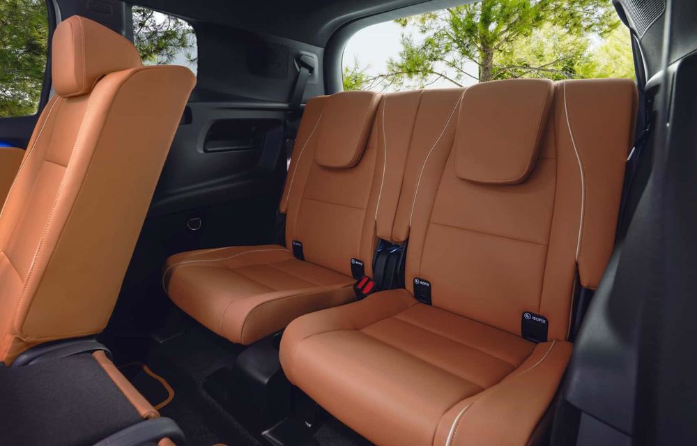 Mercedes-Benz: imagini cu interiorul noii generații GLB - Poza 4
