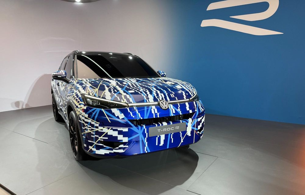 Imagini noi cu viitorul Volkswagen T-Roc R: motor mild-hybrid de 333 CP - Poza 3 Imagini noi cu viitorul Volkswagen T-Roc R: motor mild-hybrid de 333 CP - Poza 3
