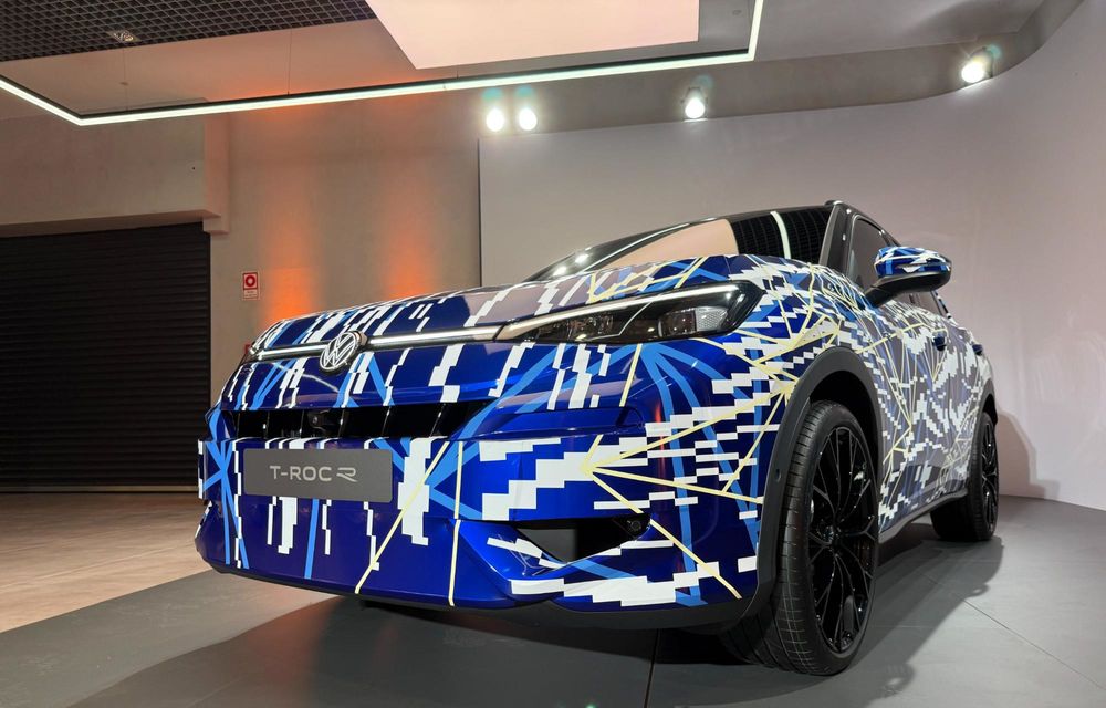Imagini noi cu viitorul Volkswagen T-Roc R: motor mild-hybrid de 333 CP - Poza 9 Imagini noi cu viitorul Volkswagen T-Roc R: motor mild-hybrid de 333 CP - Poza 9