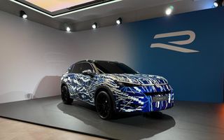 Imagini noi cu viitorul Volkswagen T-Roc R: motor mild-hybrid de 333 CP Imagini noi cu viitorul Volkswagen T-Roc R: motor mild-hybrid de 333 CP