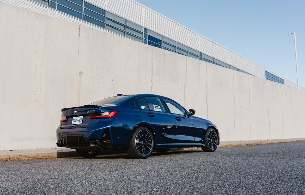 Noul BMW M340i 50 Jahre Edition: ediție aniversară pentru piața din SUA - Poza 7 Noul BMW M340i 50 Jahre Edition: ediție aniversară pentru piața din SUA - Poza 7