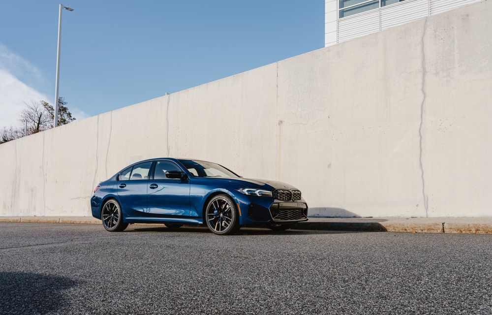 Noul BMW M340i 50 Jahre Edition: ediție aniversară pentru piața din SUA - Poza 3 Noul BMW M340i 50 Jahre Edition: ediție aniversară pentru piața din SUA - Poza 3