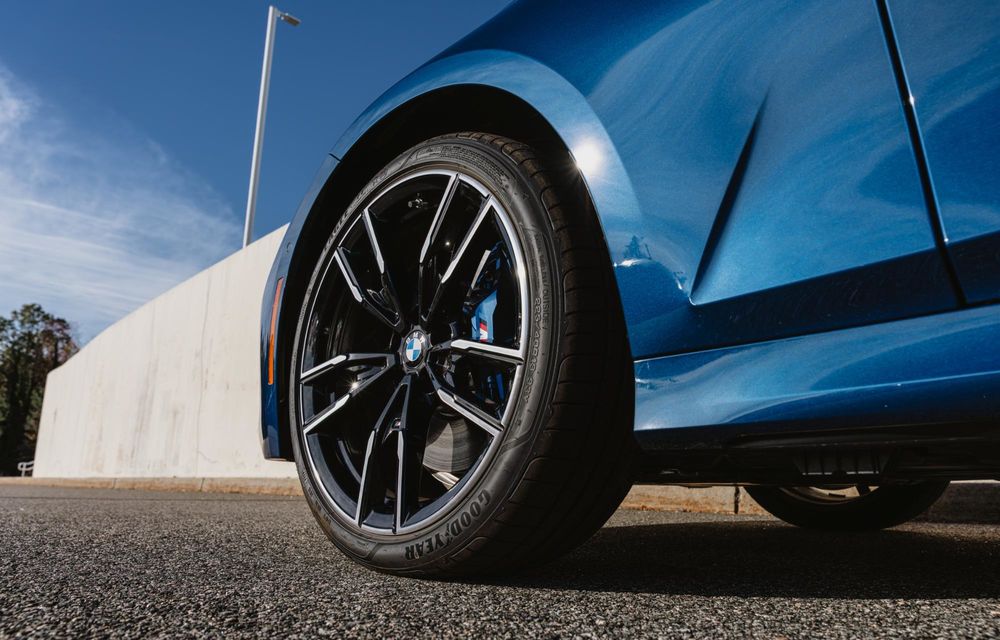 Noul BMW M340i 50 Jahre Edition: ediție aniversară pentru piața din SUA - Poza 13 Noul BMW M340i 50 Jahre Edition: ediție aniversară pentru piața din SUA - Poza 13
