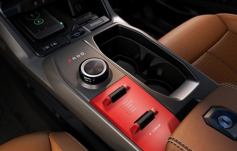 Noul Jeep Recon, un SUV electric cu 650 cai putere și uși detașabile - Poza 17 Noul Jeep Recon, un SUV electric cu 650 cai putere și uși detașabile - Poza 17