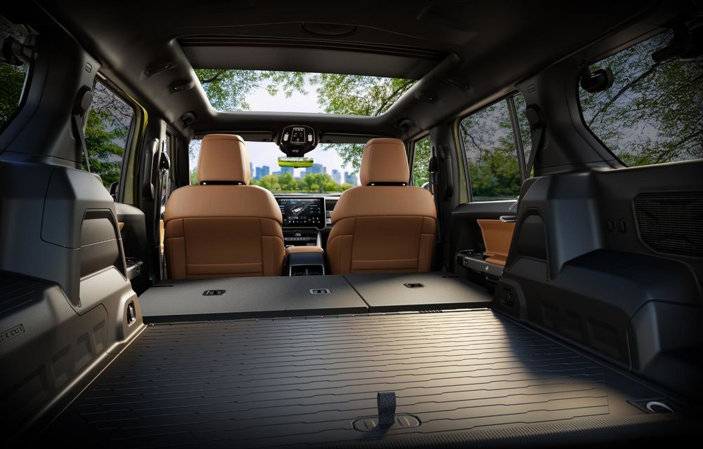 Noul Jeep Recon, un SUV electric cu 650 cai putere și uși detașabile - Poza 23 Noul Jeep Recon, un SUV electric cu 650 cai putere și uși detașabile - Poza 23