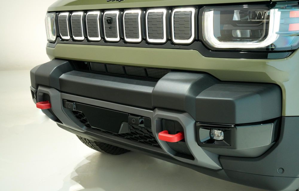 Noul Jeep Recon, un SUV electric cu 650 cai putere și uși detașabile - Poza 34 Noul Jeep Recon, un SUV electric cu 650 cai putere și uși detașabile - Poza 34