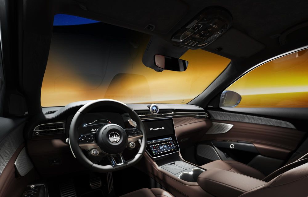 Noul Maserati Grecale Lumina Blu: ediție specială vopsită într-o culoare exclusivă - Poza 5