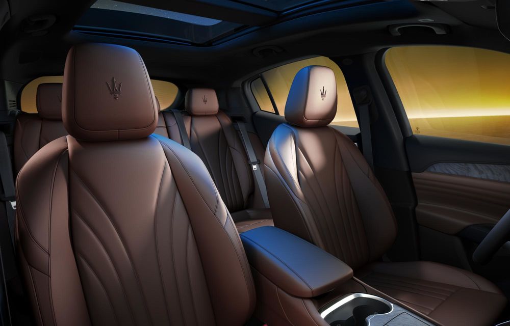 Noul Maserati Grecale Lumina Blu: ediție specială vopsită într-o culoare exclusivă - Poza 7