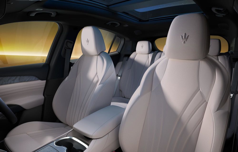 Noul Maserati Grecale Lumina Blu: ediție specială vopsită într-o culoare exclusivă - Poza 8