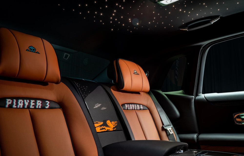 Rolls-Royce Black Badge Ghost Gamer: exemplar unicat inspirat de jocurile video din anii '80 - Poza 6