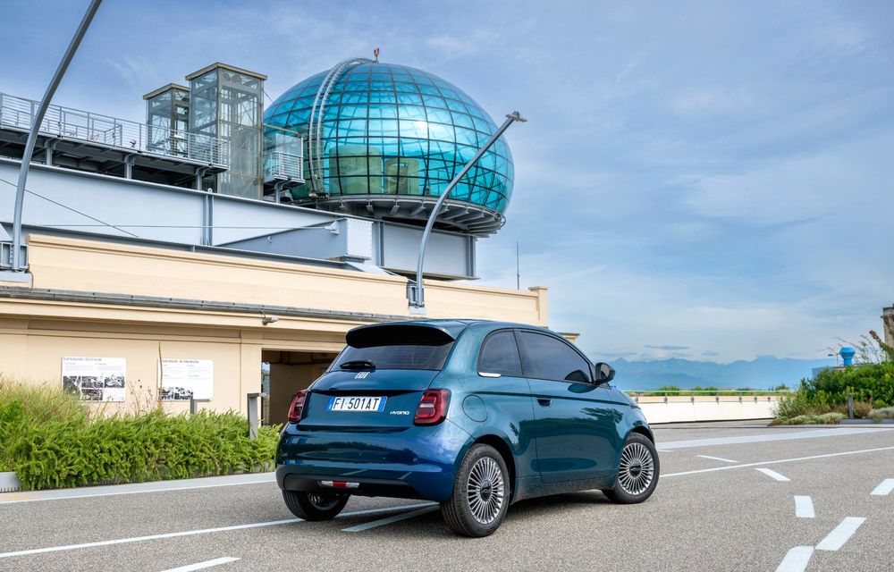Fiat a început producția noului 500 Hybrid - Poza 6 Fiat a început producția noului 500 Hybrid - Poza 6