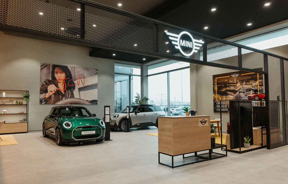 Primul showroom Mini, din afara Bucureștiului, a fost inaugurat la Oradea - Poza 1 Primul showroom Mini, din afara Bucureștiului, a fost inaugurat la Oradea - Poza 1