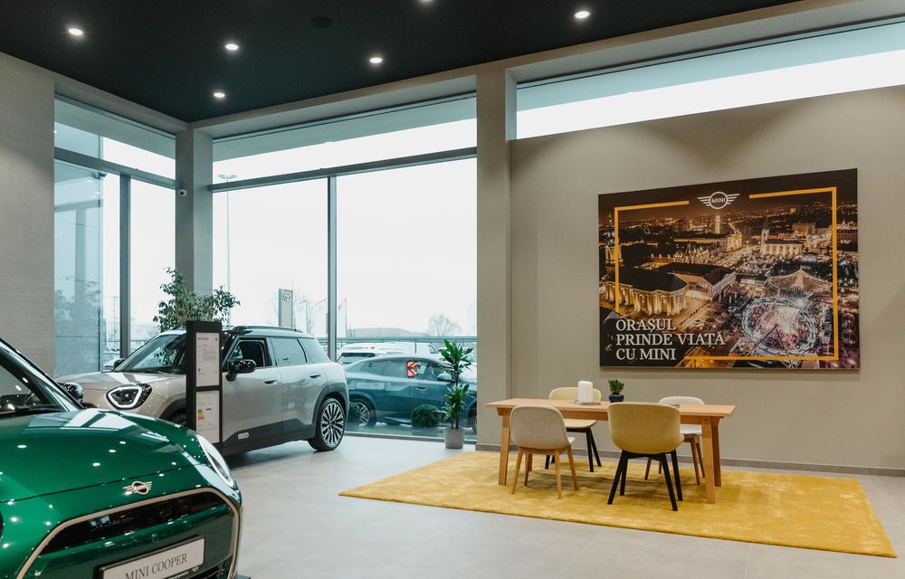 Primul showroom Mini, din afara Bucureștiului, a fost inaugurat la Oradea - Poza 3 Primul showroom Mini, din afara Bucureștiului, a fost inaugurat la Oradea - Poza 3