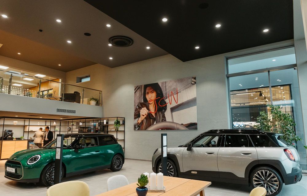 Primul showroom Mini, din afara Bucureștiului, a fost inaugurat la Oradea - Poza 5 Primul showroom Mini, din afara Bucureștiului, a fost inaugurat la Oradea - Poza 5