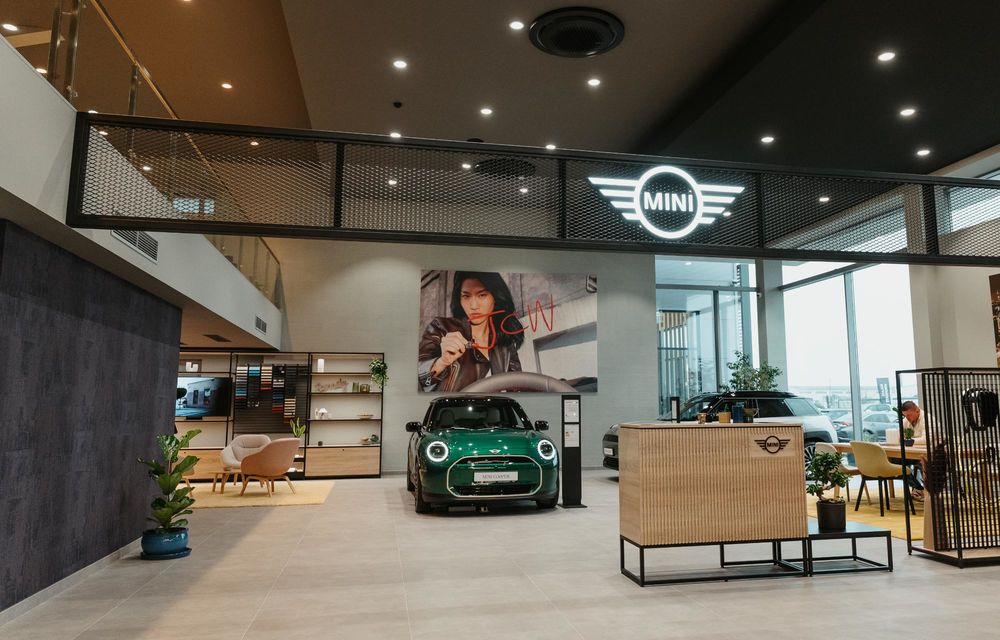 Primul showroom Mini, din afara Bucureștiului, a fost inaugurat la Oradea - Poza 2 Primul showroom Mini, din afara Bucureștiului, a fost inaugurat la Oradea - Poza 2
