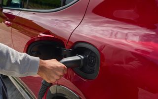 În premieră, vânzările de mașini plug-in hybrid le-au depăsit pe cele diesel în Europa