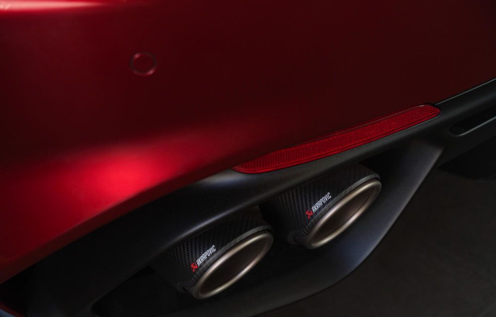 Noile Alfa Romeo Giulia și Stelvio Quadrifoglio Collezione: ediție specială produsă în 63 de exemplare - Poza 7