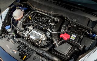 UE va permite condiționat vânzarea mașinilor noi cu motoare termice și după 2035