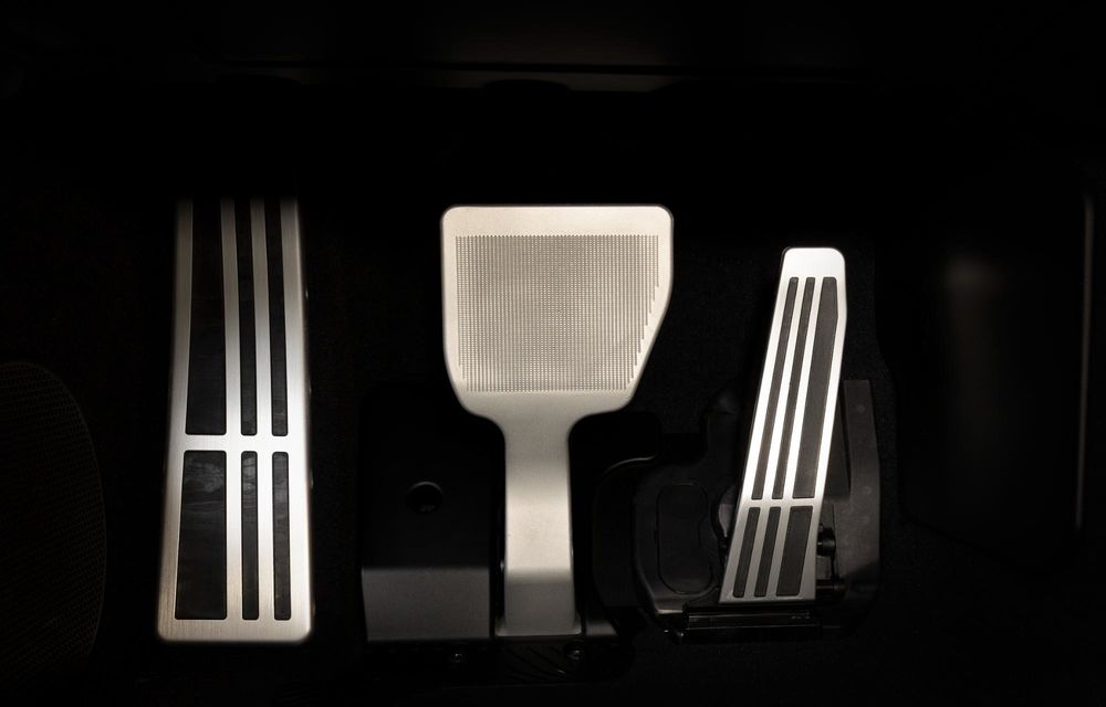 Noua Toyota GR GT este aici: motor V8 hibrid de 650 CP - Poza 12