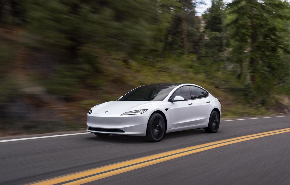 Cel mai ieftin Tesla Model 3 a ajuns în România: start de la 36.990 euro - Poza 1