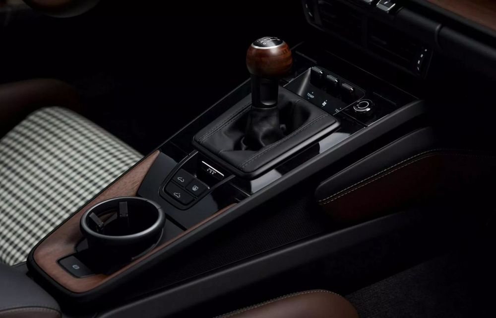 Porsche 911 Carrera T Formosa: model unicat omagiu pentru Taiwan - Poza 8 Porsche 911 Carrera T Formosa: model unicat omagiu pentru Taiwan - Poza 8