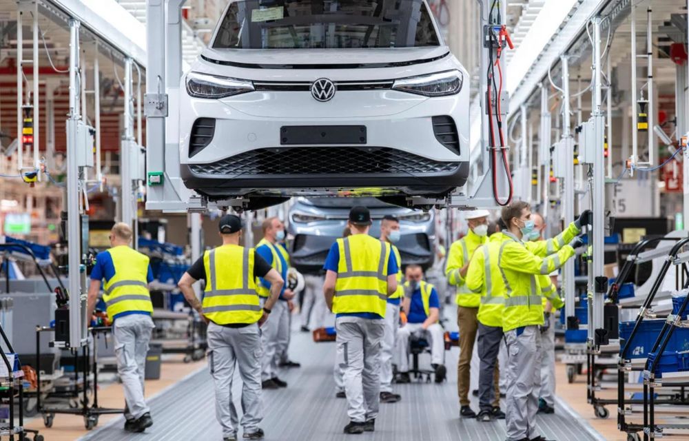 Volkswagen va investi 160 de miliarde de euro până în 2030 - Poza 2 Volkswagen va investi 160 de miliarde de euro până în 2030 - Poza 2