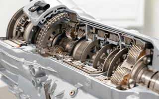 ZF marchează 60 de ani de producție a transmisiilor automate ZF marchează 60 de ani de producție a transmisiilor automate