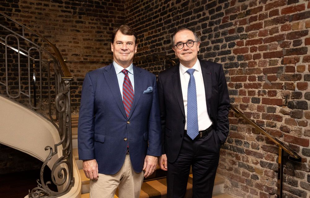 Ford și Renault semnează un acord pentru dezvoltarea unor viitoare modele electrice - Poza 2 Ford și Renault semnează un acord pentru dezvoltarea unor viitoare modele electrice - Poza 2