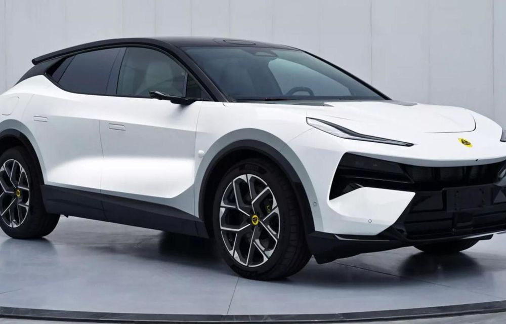 Primele imagini cu noul Lotus PHEV, primul SUV hibrid al mărcii - Poza 1 Primele imagini cu noul Lotus PHEV, primul SUV hibrid al mărcii - Poza 1