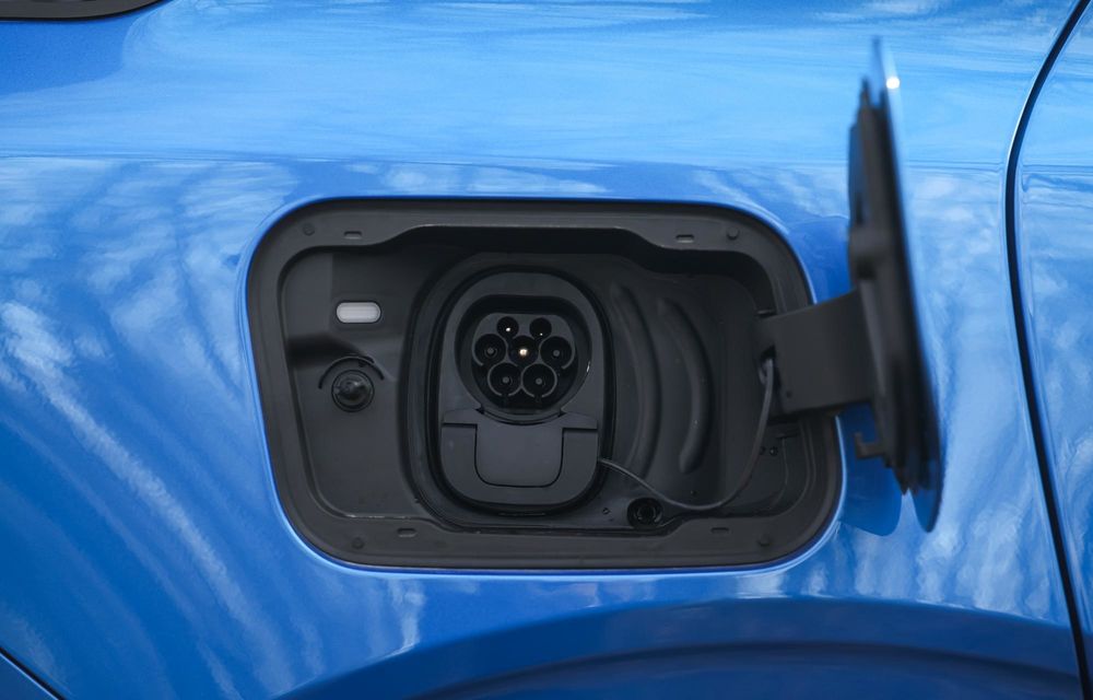 Test la dublu cu Ford Puma Gen-E și Explorer, frații americani cu ADN românesc - Poza 12 Test la dublu cu Ford Puma Gen-E și Explorer, frații americani cu ADN românesc - Poza 12