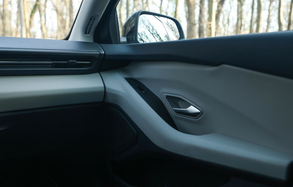 Test la dublu cu Ford Puma Gen-E și Explorer, frații americani cu ADN românesc - Poza 53 Test la dublu cu Ford Puma Gen-E și Explorer, frații americani cu ADN românesc - Poza 53