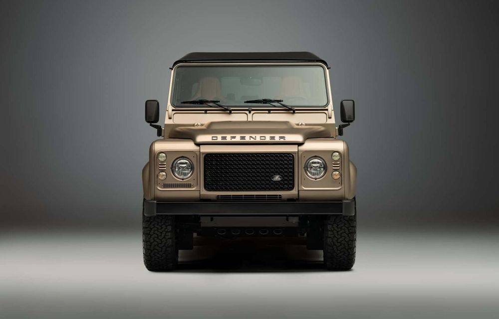 Land Rover readuce pe piață clasicul Defender: culori noi, preluate de la Defender OCTA - Poza 2 Land Rover readuce pe piață clasicul Defender: culori noi, preluate de la Defender OCTA - Poza 2