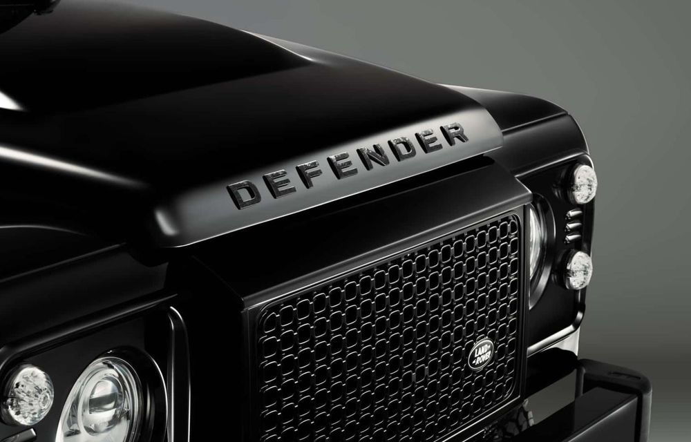 Land Rover readuce pe piață clasicul Defender: culori noi, preluate de la Defender OCTA - Poza 8 Land Rover readuce pe piață clasicul Defender: culori noi, preluate de la Defender OCTA - Poza 8