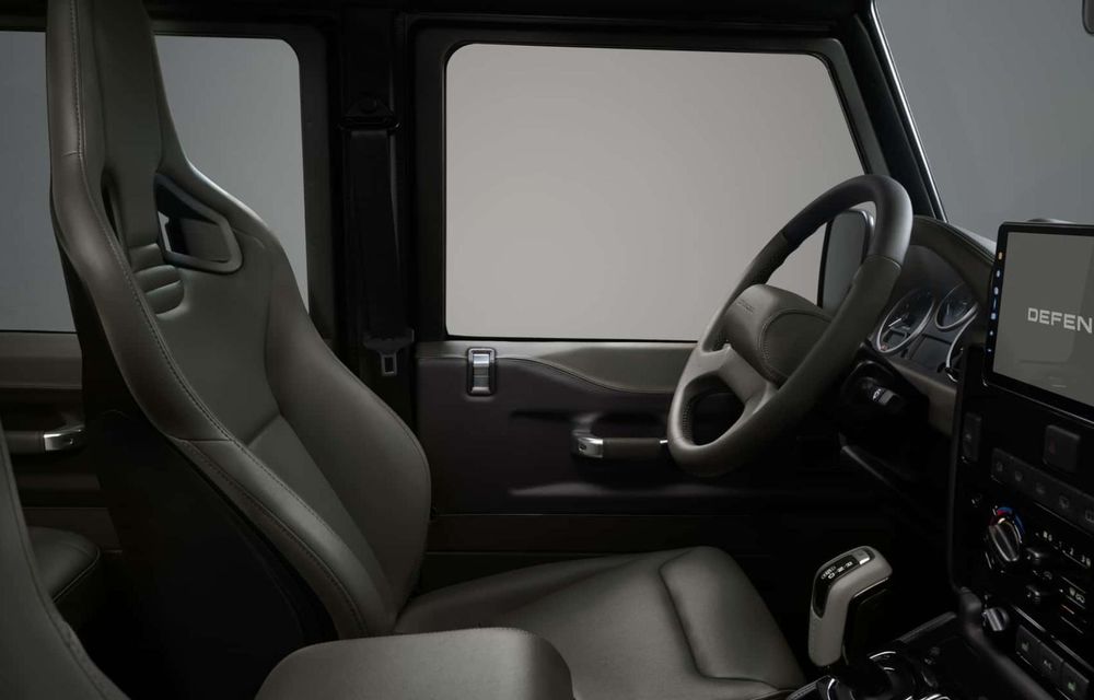 Land Rover readuce pe piață clasicul Defender: culori noi, preluate de la Defender OCTA - Poza 9 Land Rover readuce pe piață clasicul Defender: culori noi, preluate de la Defender OCTA - Poza 9