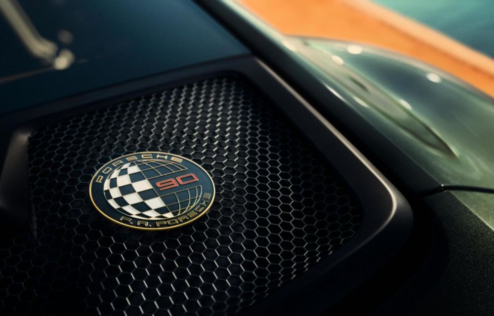 Ediție limitată Porsche 911 GT3 dedicată lui Ferdinand Alexander Porsche. Doar 90 de exemplare - Poza 4
