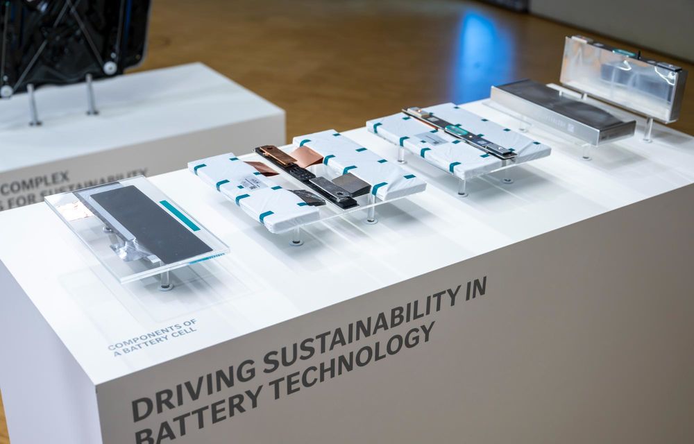 Mercedes-Benz Tomorrow XX, noul proiect de sustenabilitate al mărcii - Poza 11 Mercedes-Benz Tomorrow XX, noul proiect de sustenabilitate al mărcii - Poza 11