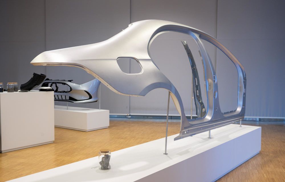 Mercedes-Benz Tomorrow XX, noul proiect de sustenabilitate al mărcii - Poza 16 Mercedes-Benz Tomorrow XX, noul proiect de sustenabilitate al mărcii - Poza 16