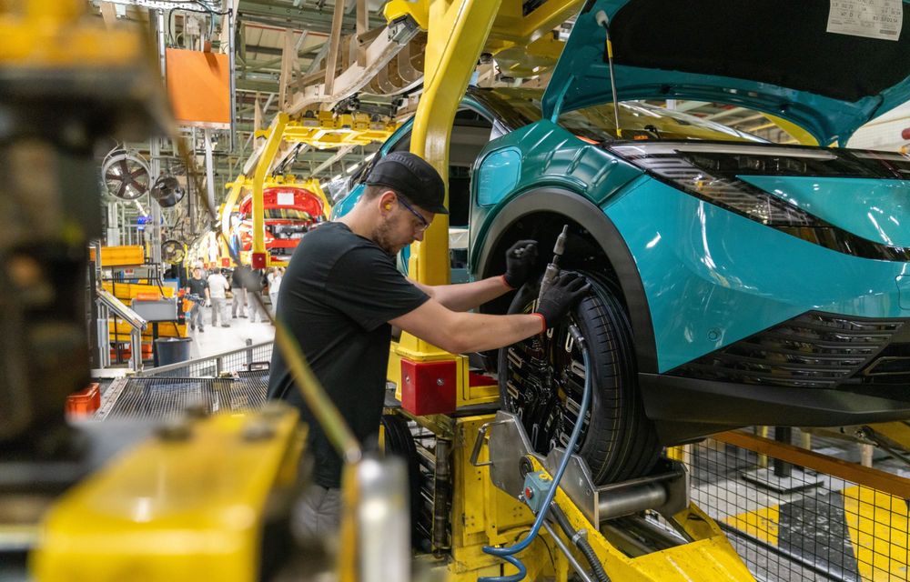 Noua generație Nissan Leaf a intrat în producție la uzina din Sunderland - Poza 4 Noua generație Nissan Leaf a intrat în producție la uzina din Sunderland - Poza 4