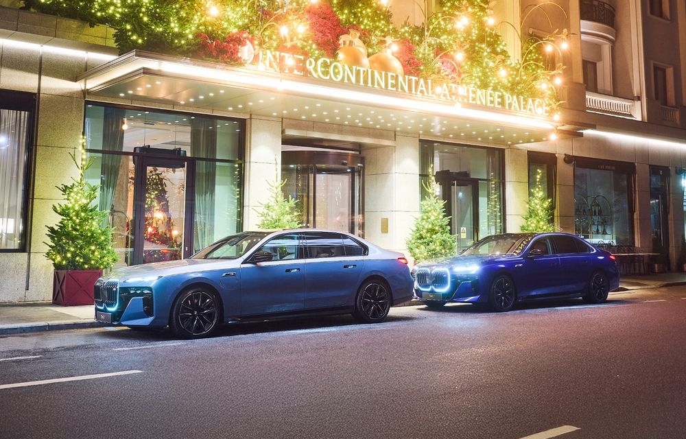 Două exemplare speciale BMW Seria 7 expuse în București: vopsea de 22.000 de euro - Poza 1 Două exemplare speciale BMW Seria 7 expuse în București: vopsea de 22.000 de euro - Poza 1