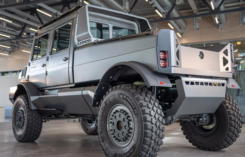 Mercedes-Benz a construit cel mai luxos Unimog pentru a sărbători 80 de ani - Poza 7 Mercedes-Benz a construit cel mai luxos Unimog pentru a sărbători 80 de ani - Poza 7