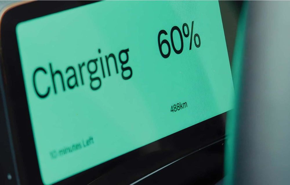 Volvo introduce un afișaj nou pentru ecrane. Promite siguranță îmbunătățită - Poza 1