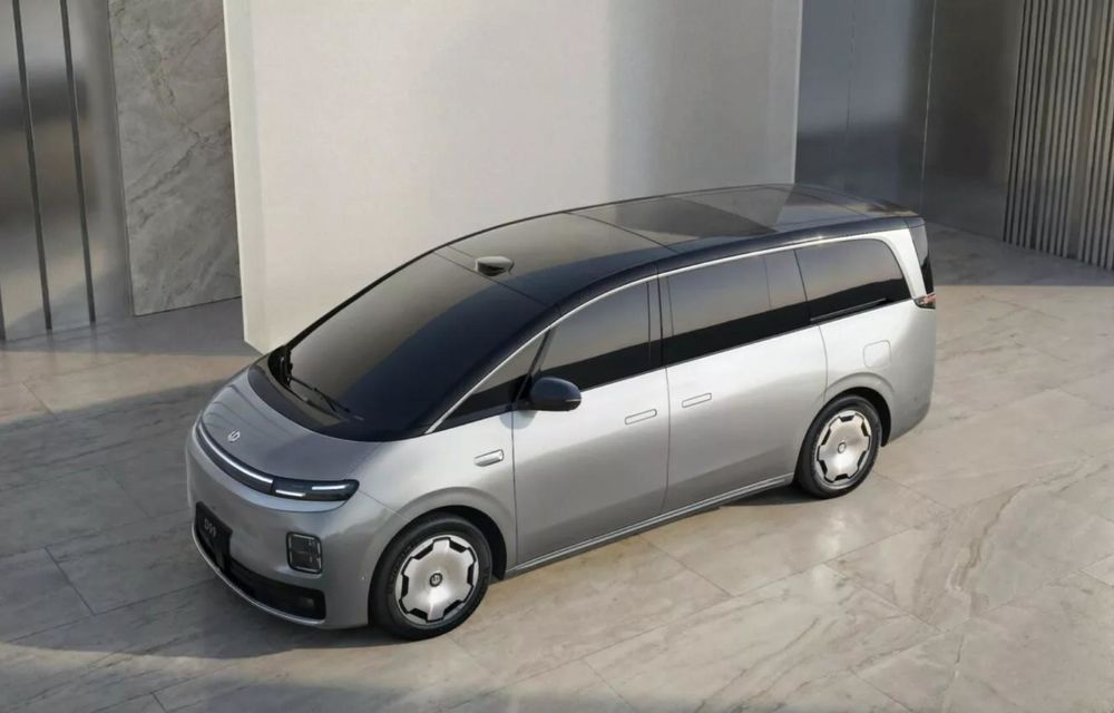 Noul Leapmotor D99, primul monovolum electric al mărcii chineze - Poza 2