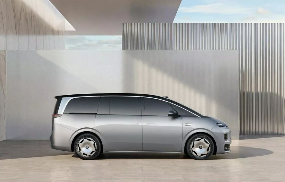 Noul Leapmotor D99, primul monovolum electric al mărcii chineze - Poza 5