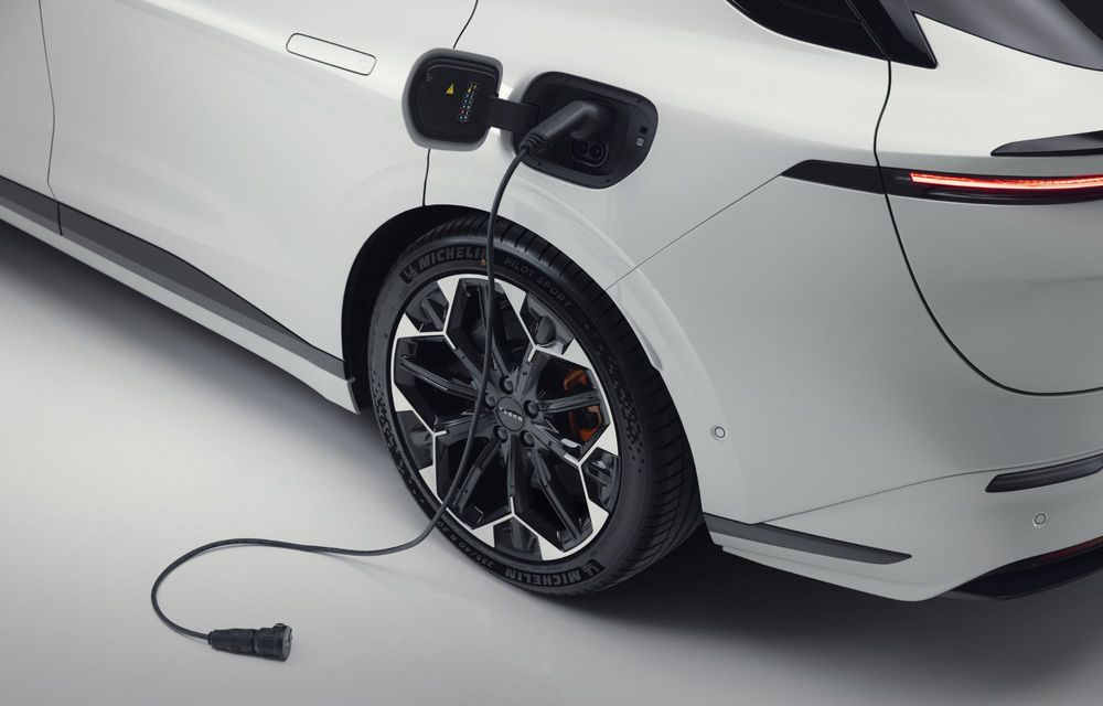 Noul Zeekr 7GT, lansat oficial în Europa: până la 665 kilometri autonomie - Poza 15 Noul Zeekr 7GT, lansat oficial în Europa: până la 665 kilometri autonomie - Poza 15