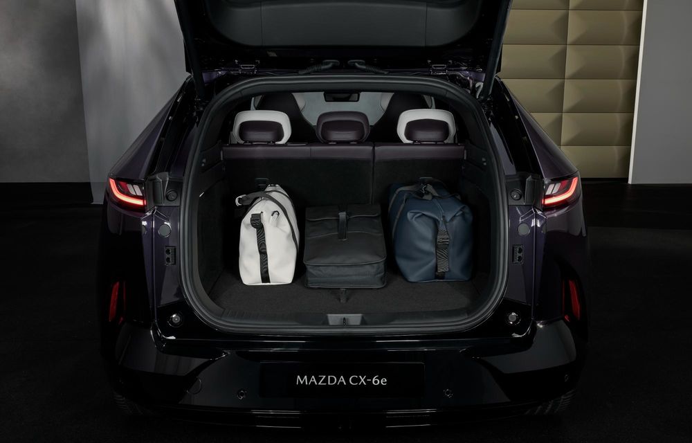 Noua Mazda CX-6e: SUV electric cu autonomie de 484 kilometri - Poza 89