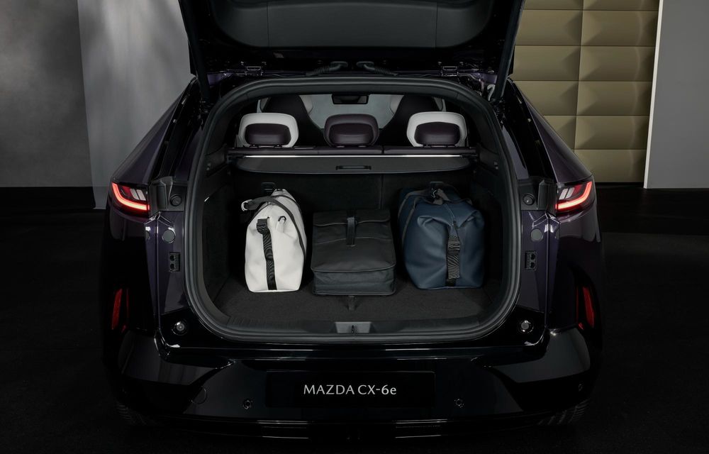 Noua Mazda CX-6e: SUV electric cu autonomie de 484 kilometri - Poza 90