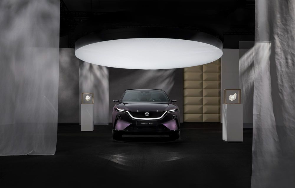 Noua Mazda CX-6e: SUV electric cu autonomie de 484 kilometri - Poza 93