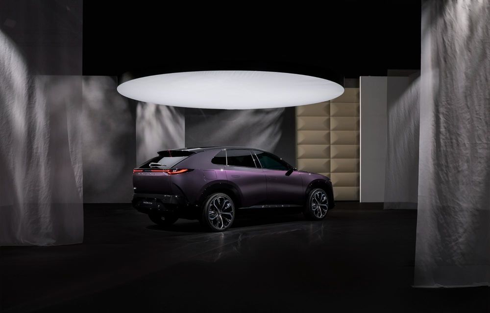 Noua Mazda CX-6e: SUV electric cu autonomie de 484 kilometri - Poza 100
